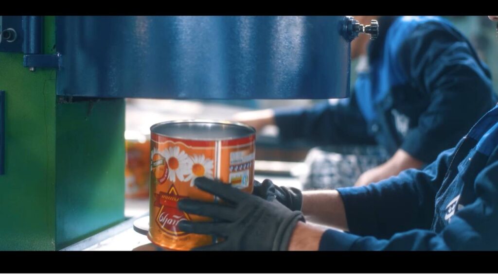 تولید قوطی 2.7 کیلوگرمی روغن نباتی